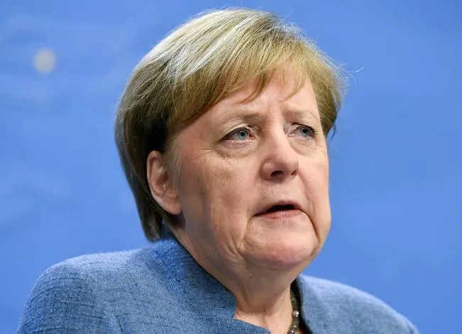 Angela Merkel fica de quarentena após contato com médico infectado por coronavírus