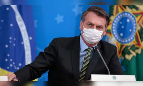 Bolsonaro edita MP que permite suspensão de salário por até 4 meses