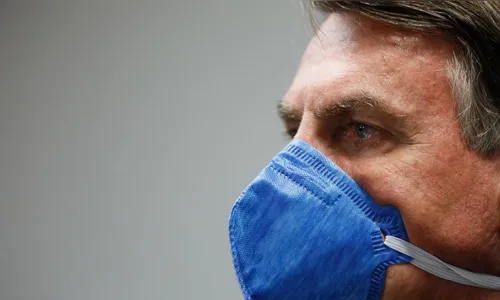 Bolsonaro anuncia suspensão de dívidas e ajuda financeira a estados