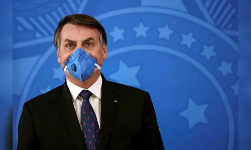 Bolsonaro diz que sancionará hoje auxílio a informais, intermitentes e MEIs