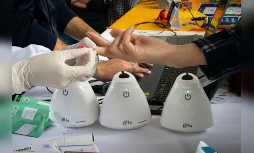 Desenvolvido em Curitiba, teste detecta Covid-19 em dez minutos e estará disponível até em farmácia