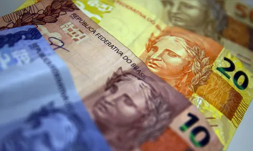 Pagamento de auxílio de R$ 600 segue para votação no Senado