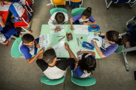 Relatora lembra que se proposta não for aprovada logo, escolas não terão como funcionar a partir de 2021 (Foto: Cláudio Neves/Portos do Paraná)