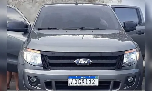 Caminhonete é roubada em Califórnia 