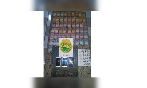 PM de Apucarana apreende maconha e pedras de crack