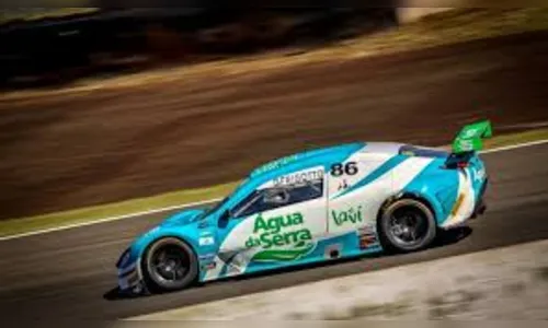 Piloto do Paraná renova patrocínio em busca de título na Stock Light