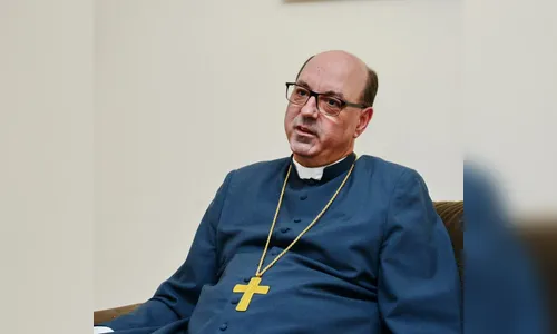 Bispo Dom Carlos José mantém suspensão de missas