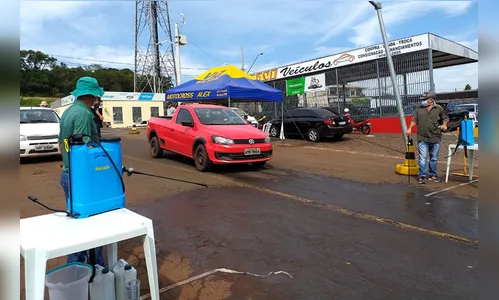 S. Pedro do Ivaí utiliza mistura à base de água sanitária nas barreiras da cidade