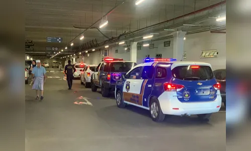 Equipes realizam fiscalização em Apucarana e bar é multado 