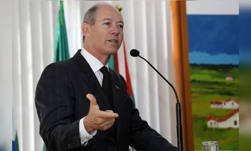 Presidente da Associação Comercial do Paraná defende que comércio fique fechado
