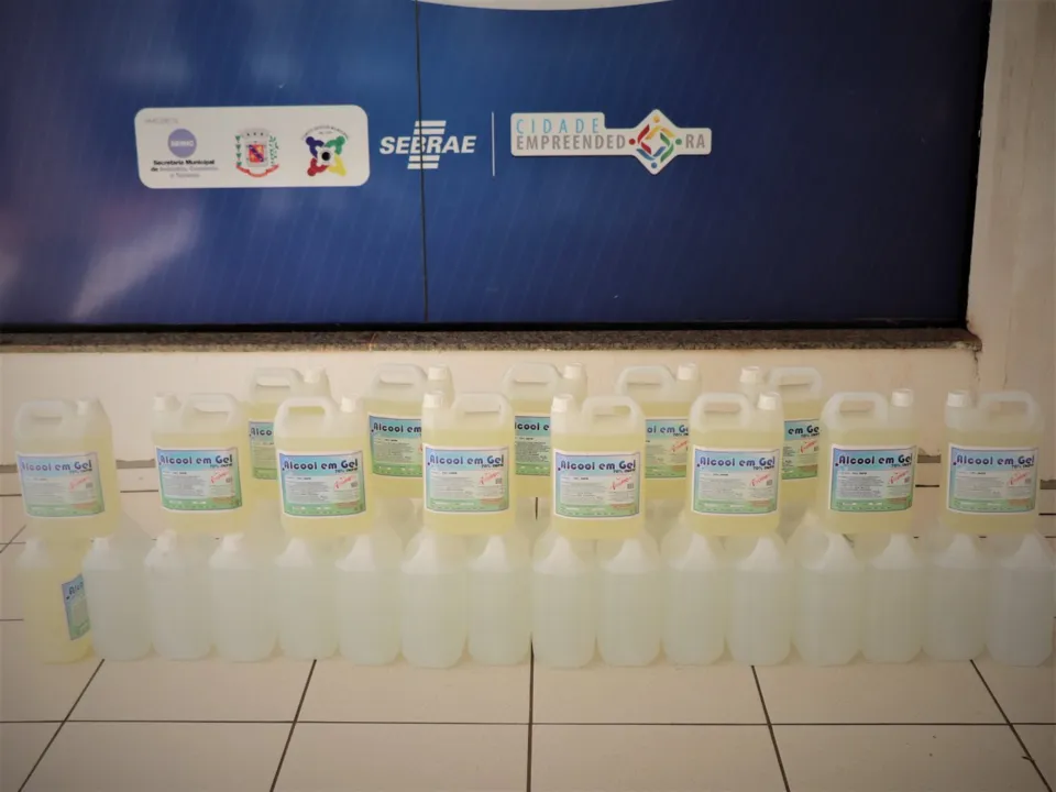 Prefeitura de Arapongas recebe doação de 200 litros de álcool em gel
