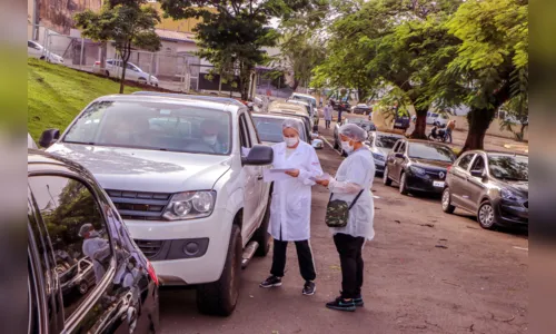 
							Drive-thru vacina 1,5 mil pessoas contra gripe em Apucarana
						
						