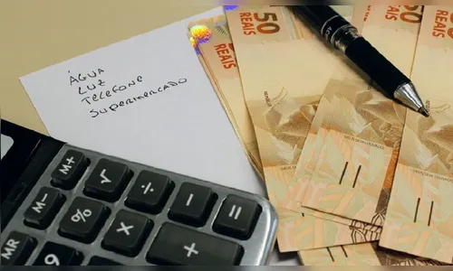 Endividamento das famílias bate recorde e 2 milhões de clientes pedem para adiar pagamentos