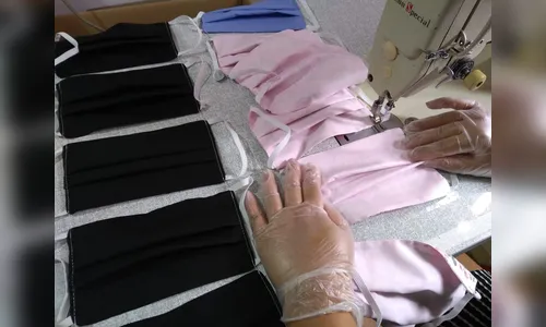 Empreendedoras solidárias produzem máscaras contra coronavírus