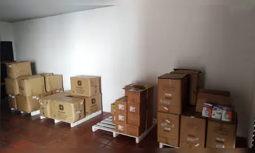 Gaeco apreende máscaras e luvas em Londrina