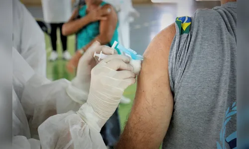 Arapongas vacina idosos, doentes crônicos e caminhoneiros contra a gripe nesta quarta (22)