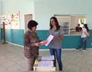 Rede municipal de Jandaia distribui bombons 