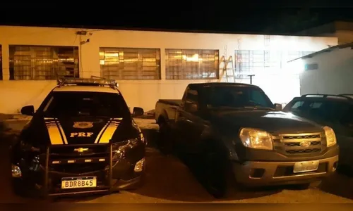 PRF prende golpistas que exigiam resgate após furtar caminhonete no Paraná