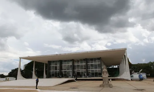 Estados e municípios podem fazer ações contra covid-19 sem União