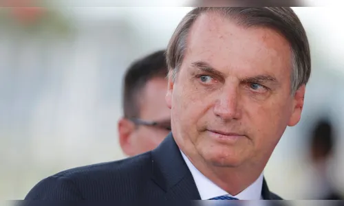 Bolsonaro sanciona lei que libera telemedicina, mas veta receitas virtuais