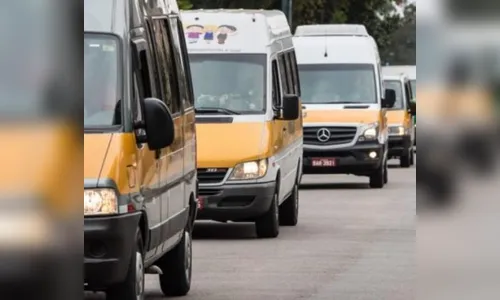 Procon de Apucarana orienta clientes e motoristas de vans escolares sobre contratos 