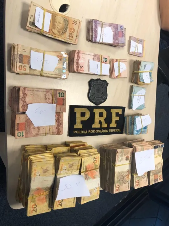Preso por lavagem de dinheiro, homem admitiu que o recurso tinha como origem o contrabando. (Foto: PRF/PR)