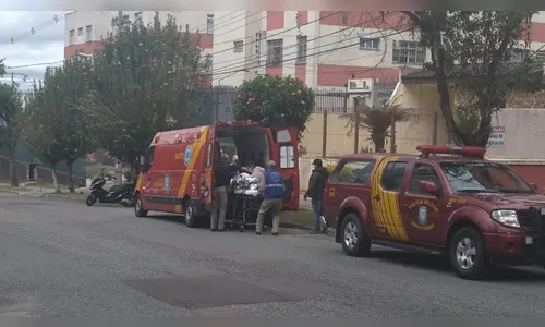 Amigos são socorridos em estado grave horas após festa com máquina de fumaça em Curitiba 