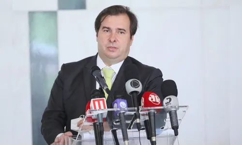 Rodrigo Maia repudia atos que defendem a ditadura e atentam contra a Constituição   