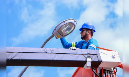 
							Apucarana inicia substituição de mais de 4 mil luminárias
						
						