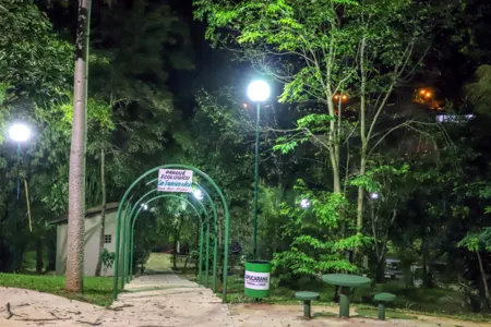 Prefeitura de Apucarana conclui nova iluminação do Parque Biguaçu