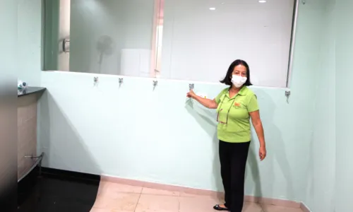 
							Bandidos arrombam Cine Teatro Fênix em Apucarana e levam violões
						
						
