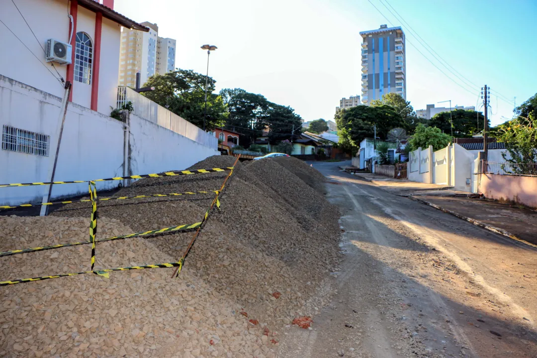 Rua é reconstruída no Jardim São Pedro, em Apucarana