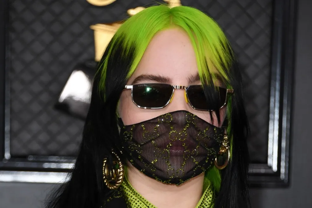 Billie Eilish, Ariana Grande e Stones vão vender máscaras para ajudar comunidades atingidas pela Covid-19