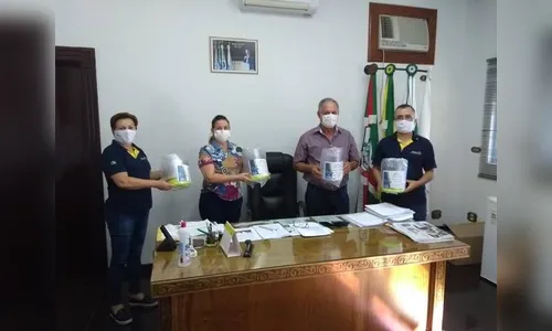 UFPR e Rotary doam protetores faciais para prefeitura de Jandaia do Sul