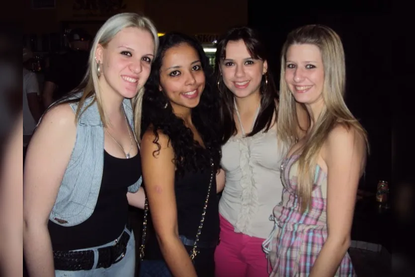   Carla Fabricio, Débora Rezende, Débora Brasileiro e Kamila Assis  