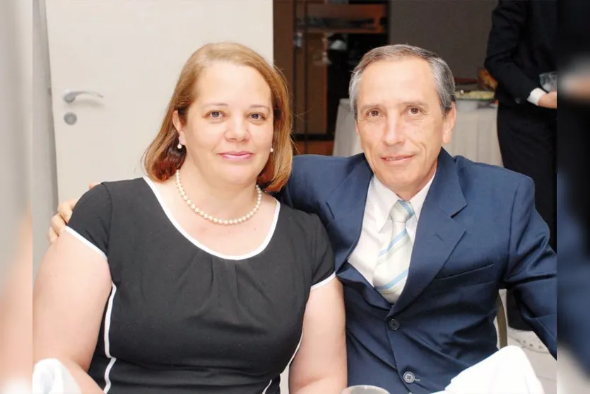   Jair Milani e a esposa Leoni Arruda Milani 
