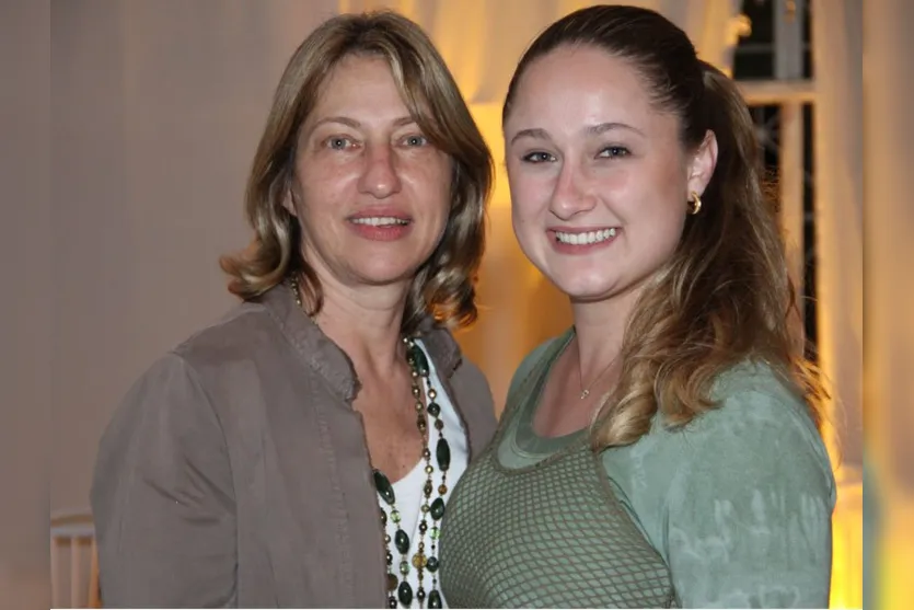   Maria Helena Stoppa e a filha, a fisioterapeuta Ana Carolina, curtiram juntas encontro só para mulheres (Studio Bela Facce) 