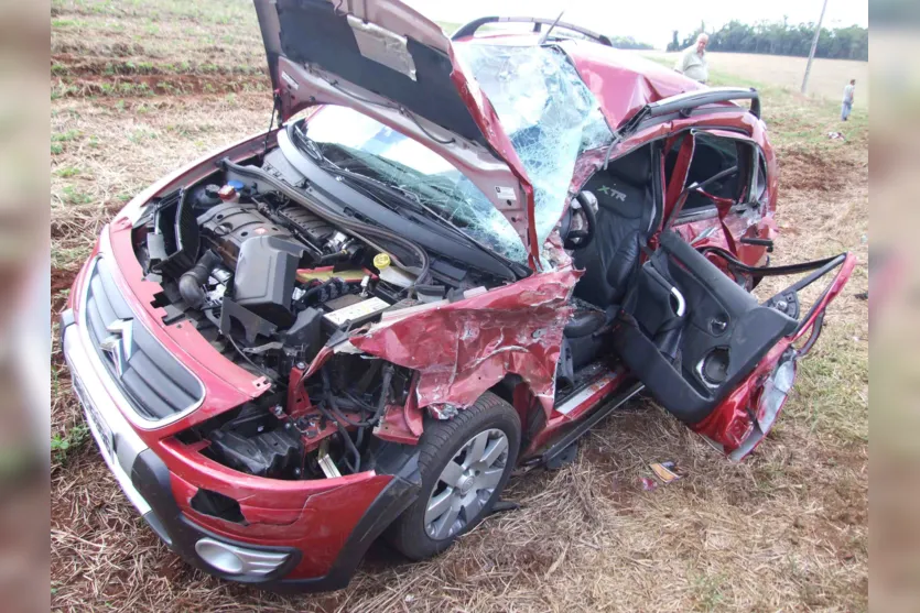   A condutora do Citroën morreu a caminho do hospital 
