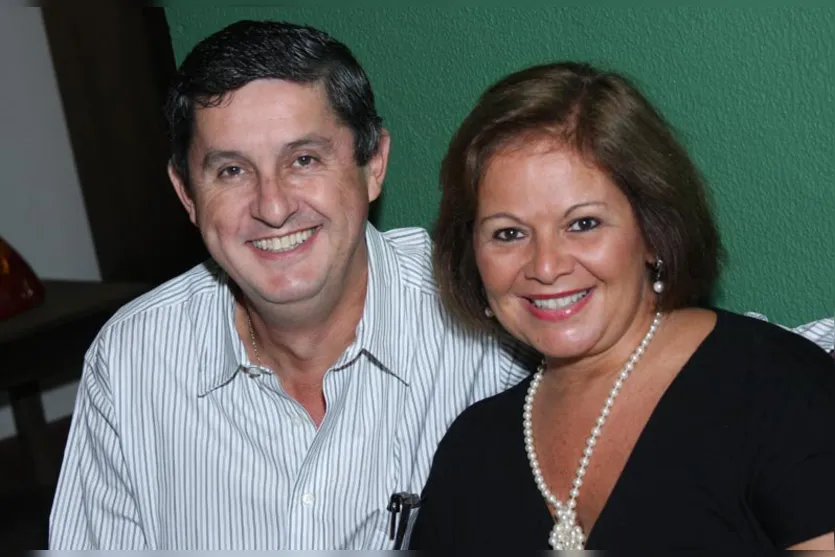  Carlos Henrique e Cleide Pinheiro Barbieri captados no Seu João Restaurante 