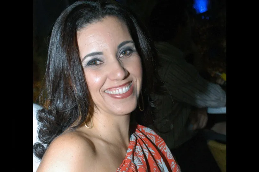   Cláudia Gasparino 