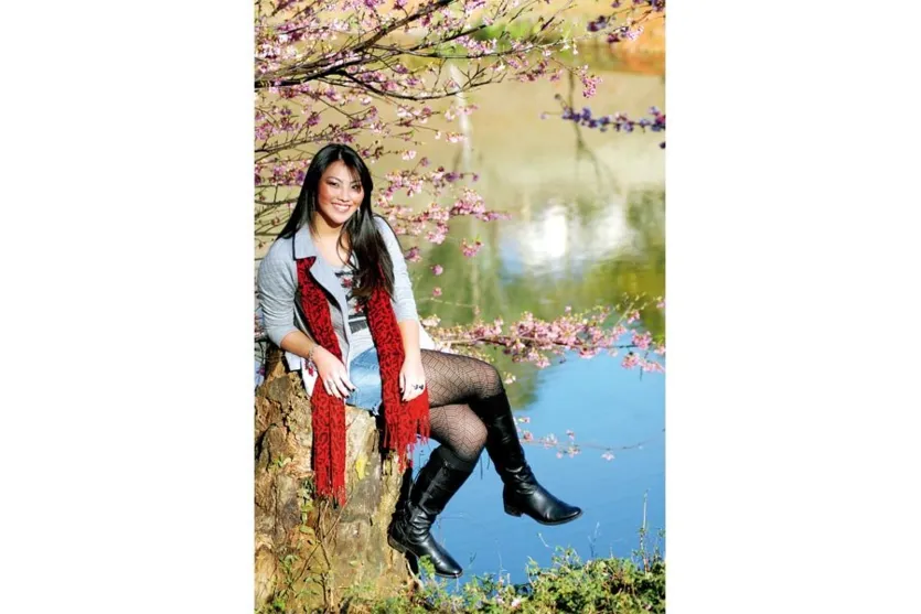   Destaque para a teen Isabela Hayashi, que passa as férias de 20 dias, na Europa 