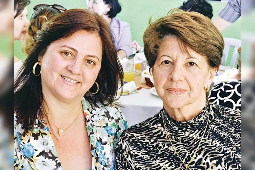   Cristina Estrope e Odete Françolin de Souza 