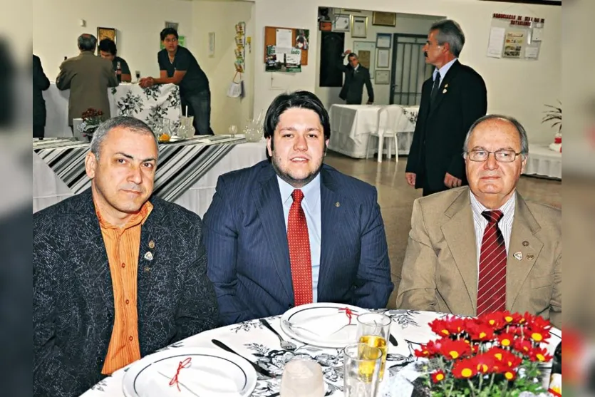   Nelson Teles, Roberto Cabral e José Saconato 