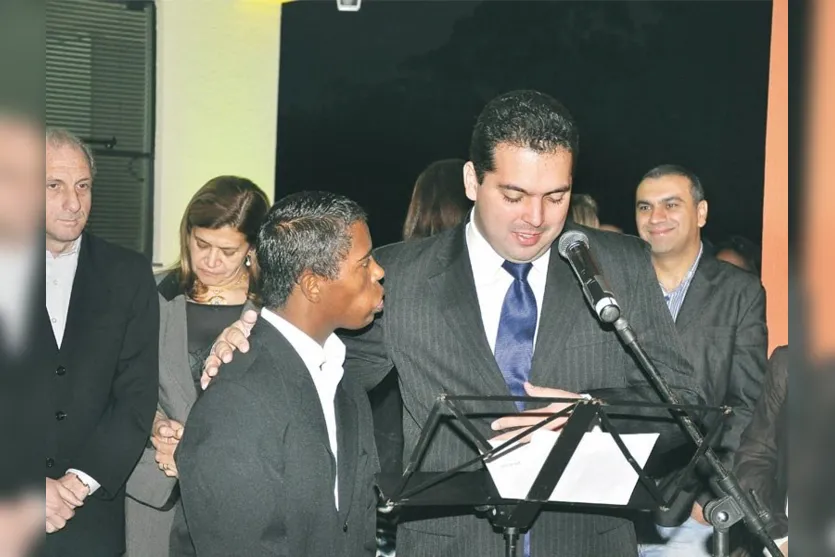   Dodo e o presidente da Câmara Municipal, Alcides Ramos  