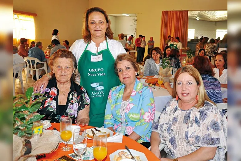   Valni Rosa, Edina Henrique, Mirian Ferreira e Vera Mello  