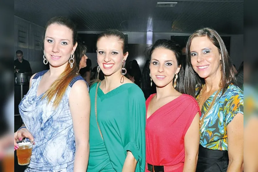  Marina Bevelo, Milena Mello, Maite Daher e Luciana Daher 