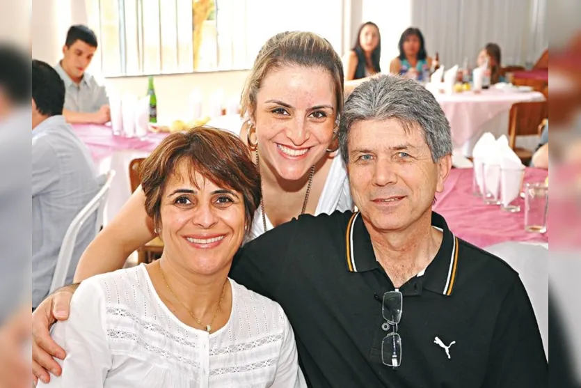   Norma, Fernanda e Mauro Martins  