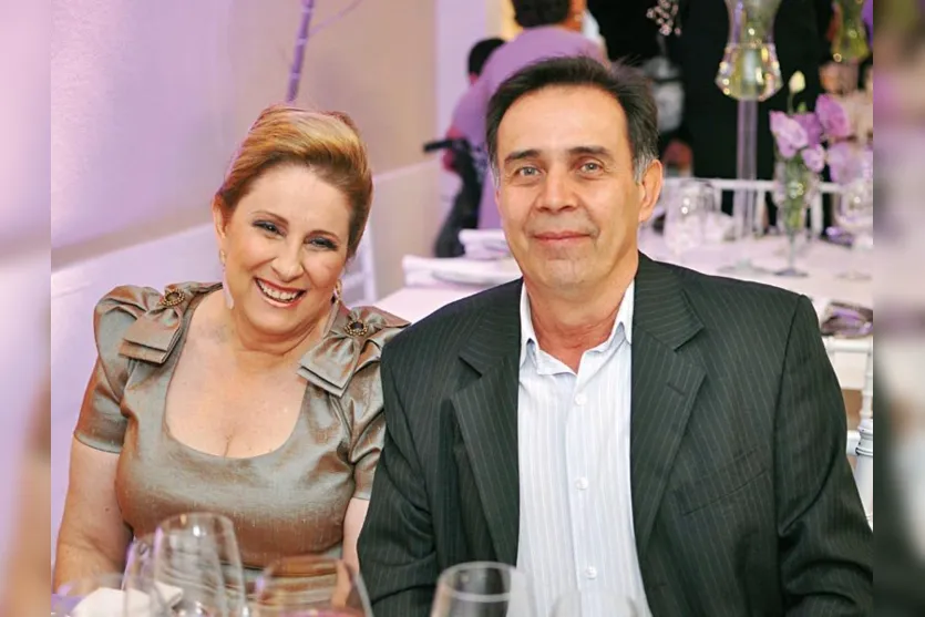    Sérgio e Márcia Burkle em noite de festa  