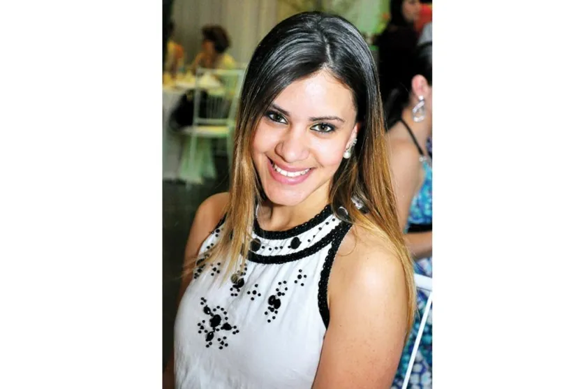   Camila Alves prestigiou jantar no salão azul do Country na última sexta  (Foto Nikkon Digital)  