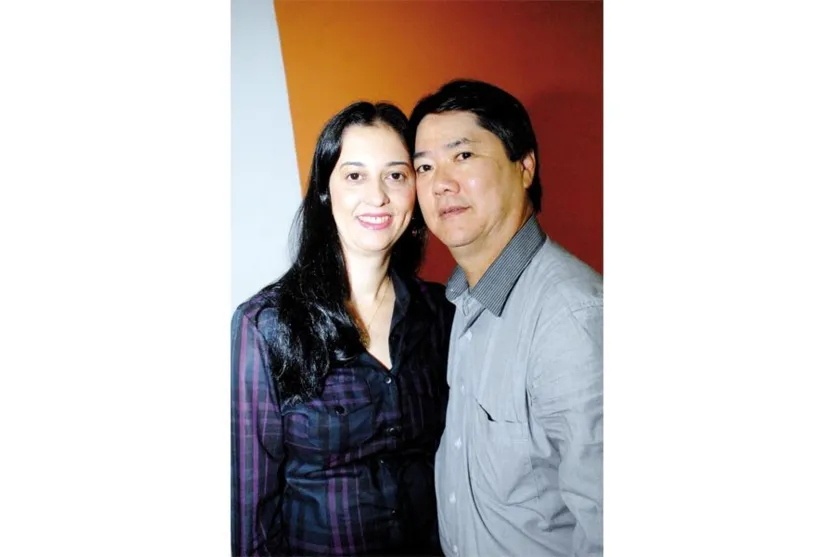   Registro de Evaldo Hatamura e da esposa Vânia, no Planeta Criança  